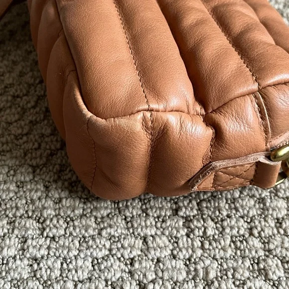 Madewell the transport camera bag puff edition - Picture 8 of 9